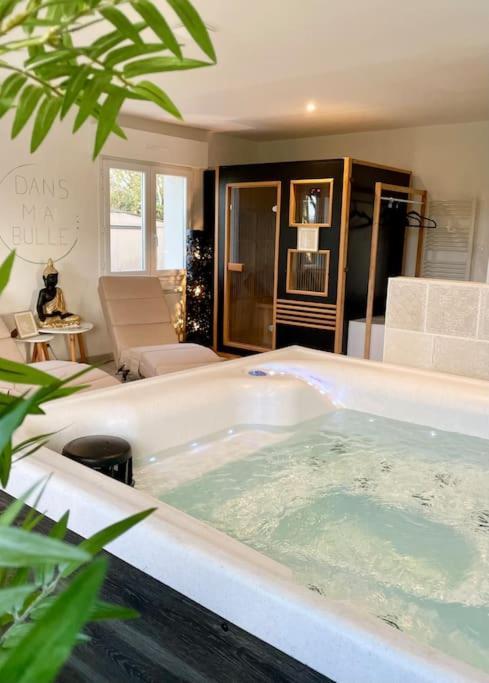 Dans Ma Bulle… Univers Spa Germigny-des-Prés Екстериор снимка